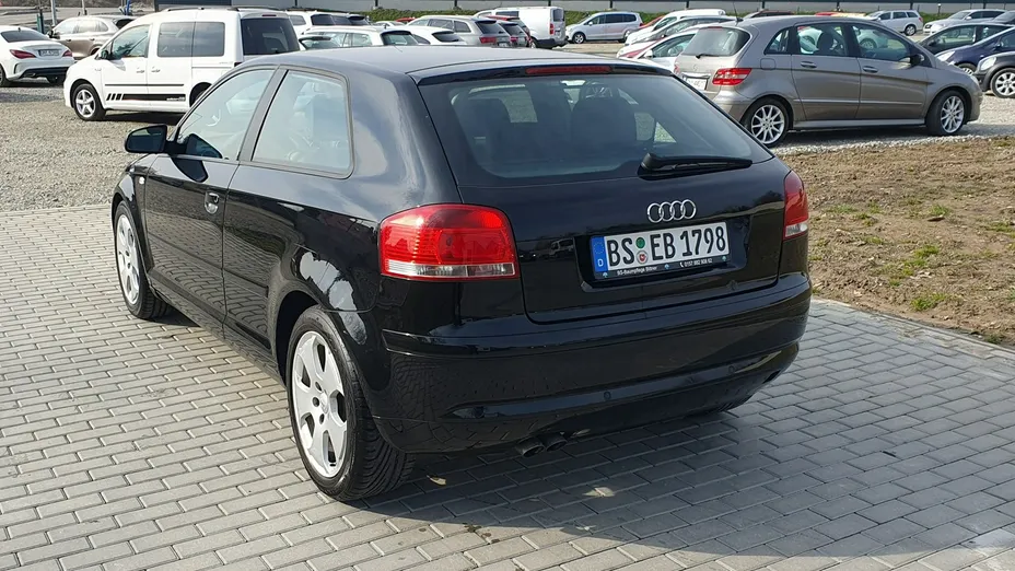 AUDI A3 -