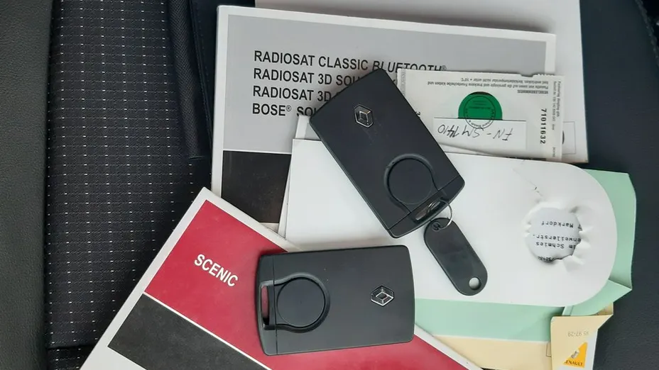RENAULT Scenic -