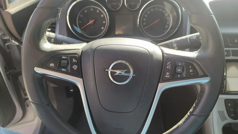 OPEL Astra -