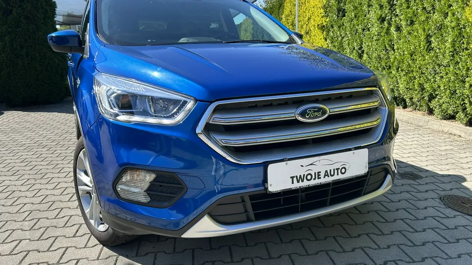 FORD Escape -