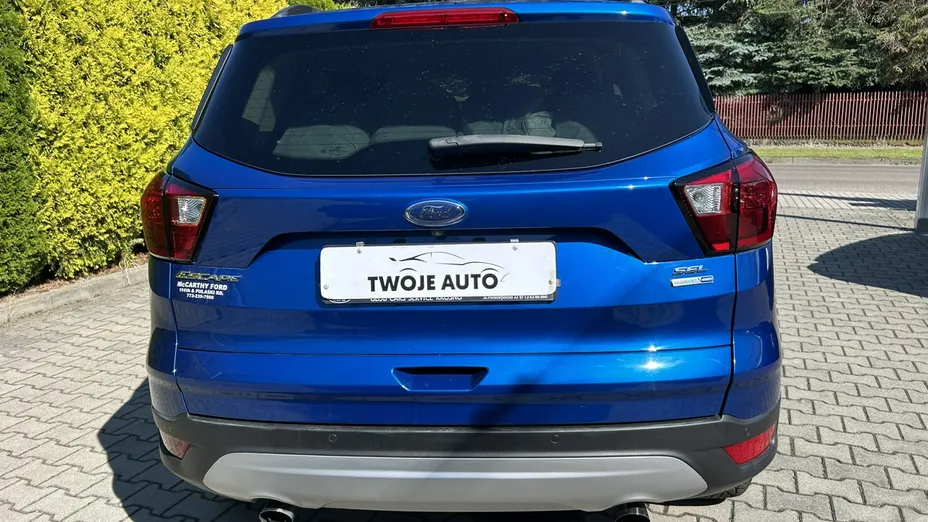 FORD Escape -