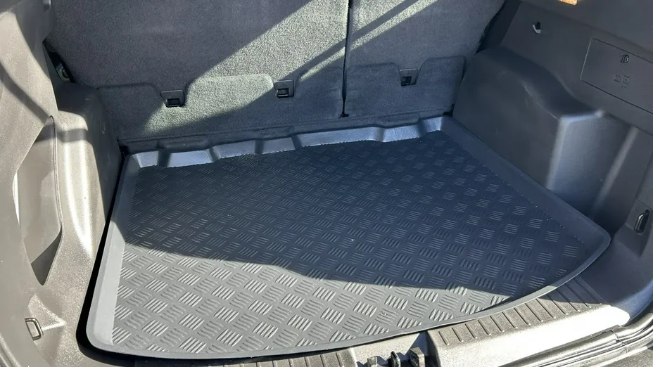 FORD Escape -