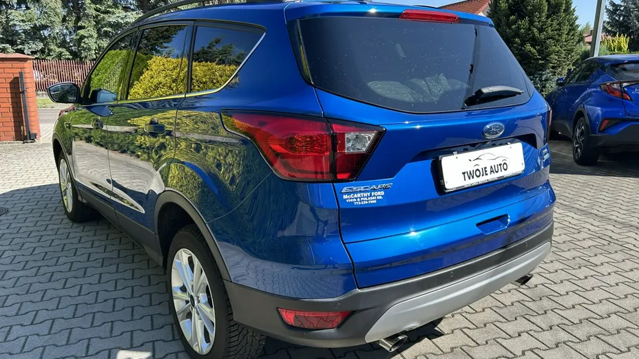 FORD Escape -