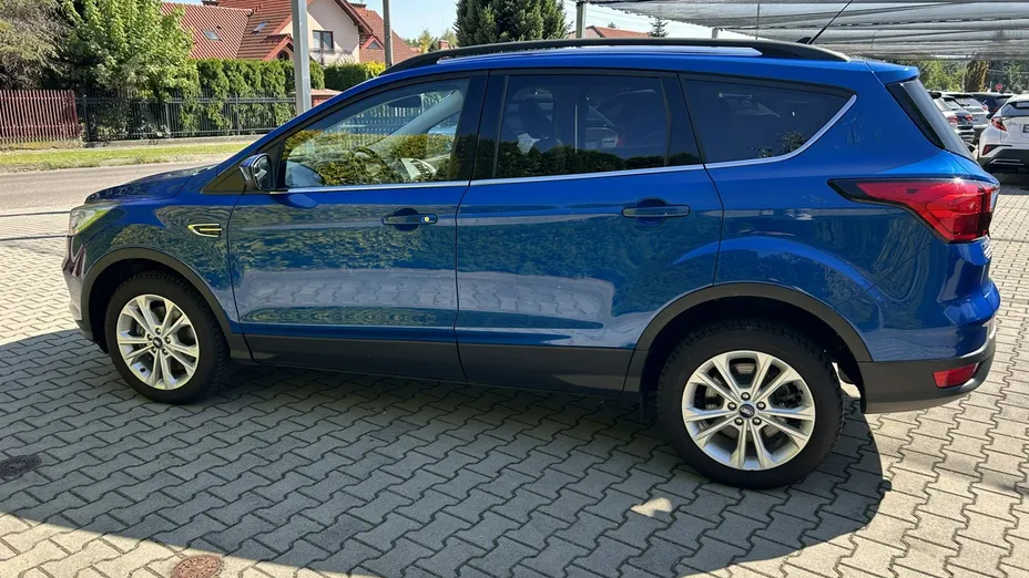 FORD Escape -