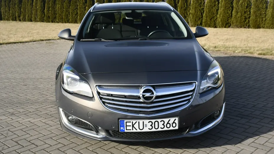 OPEL Insignia -