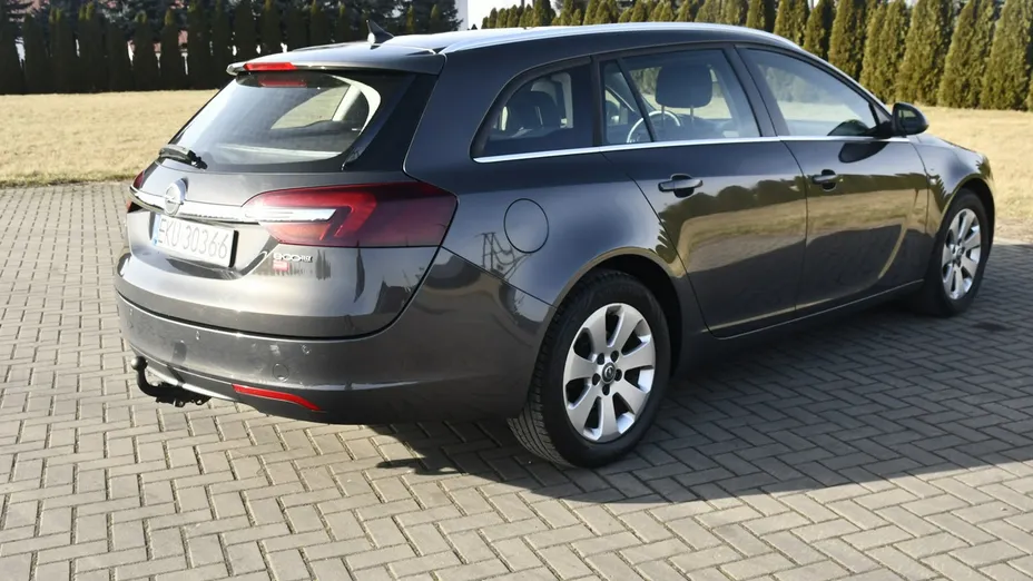 OPEL Insignia -