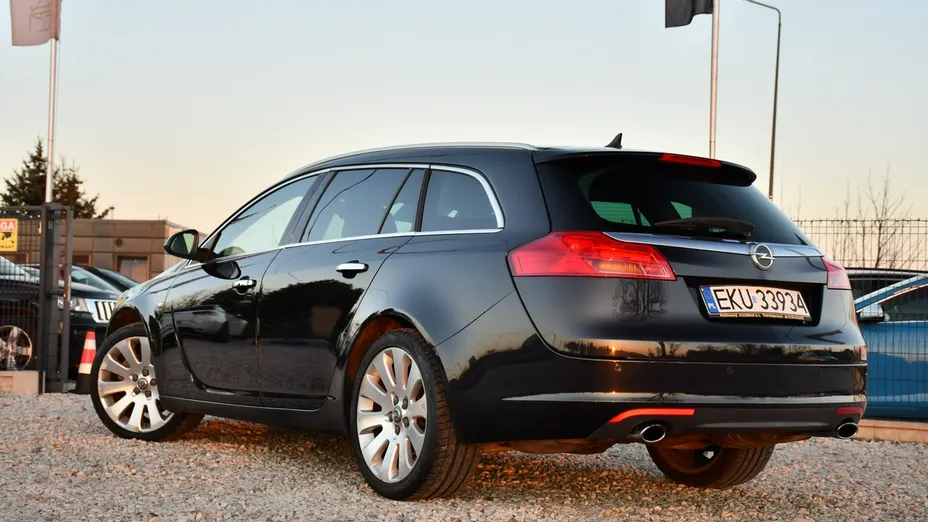 OPEL Insignia -