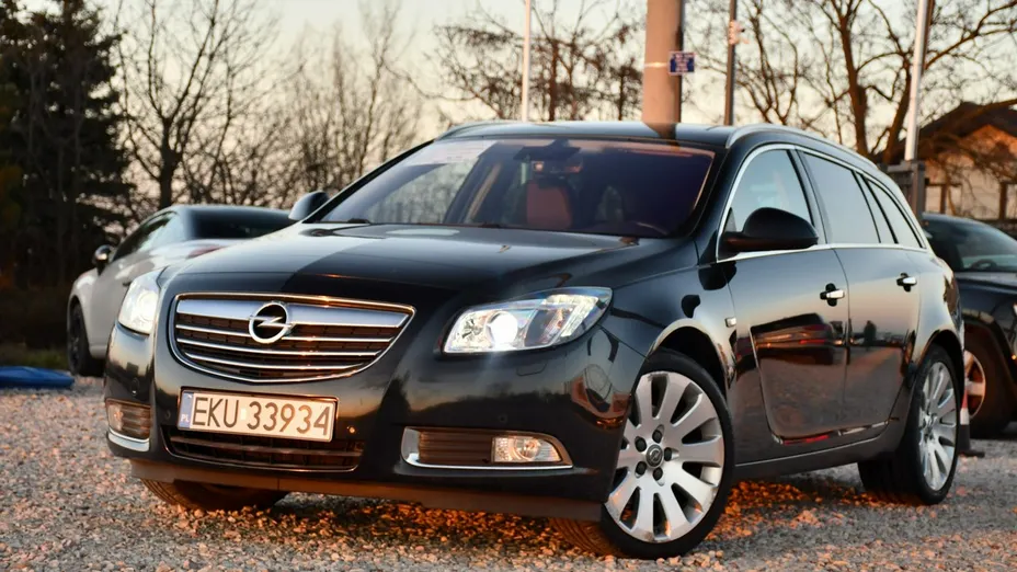 OPEL Insignia -