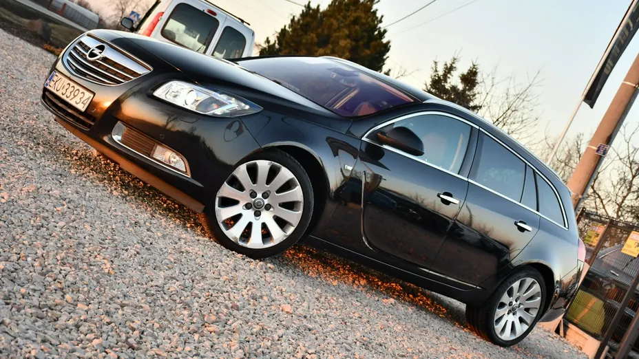 OPEL Insignia -