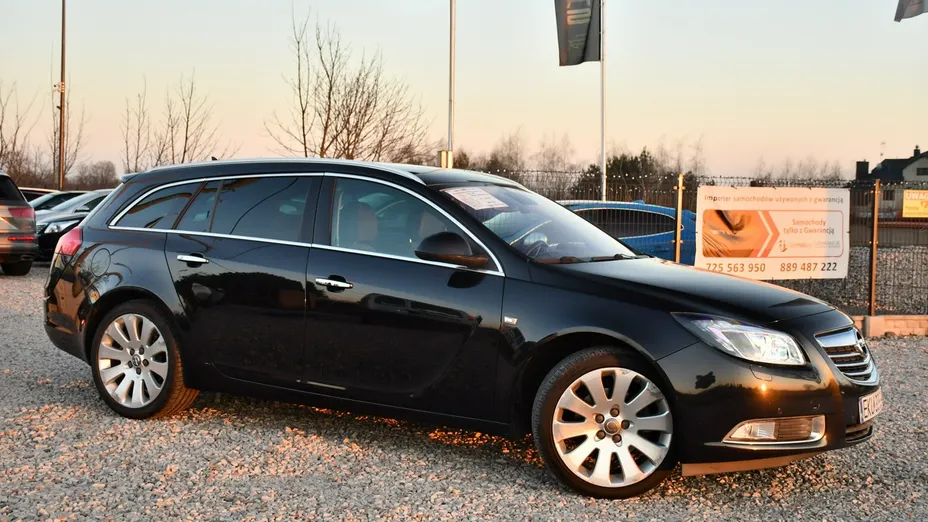 OPEL Insignia -