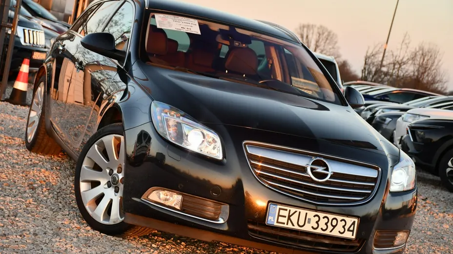OPEL Insignia -