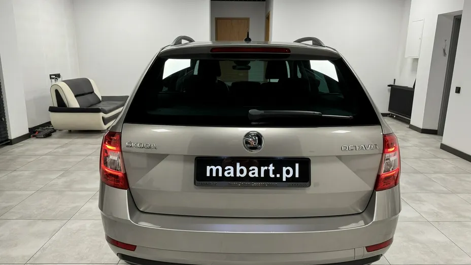 SKODA Octavia -