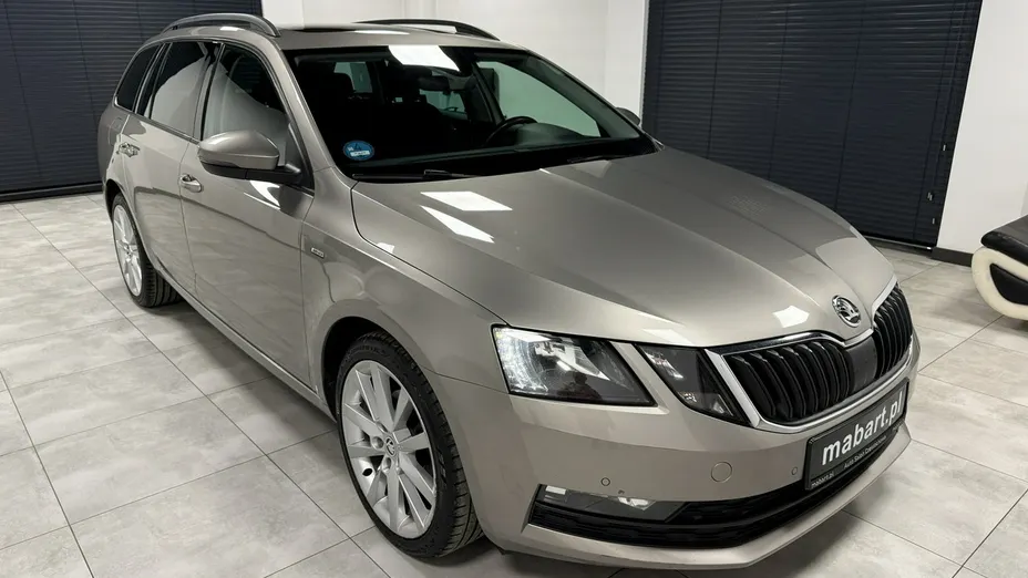 SKODA Octavia -