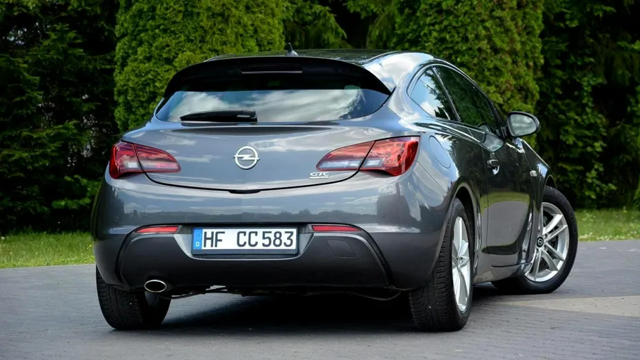 OPEL Astra -