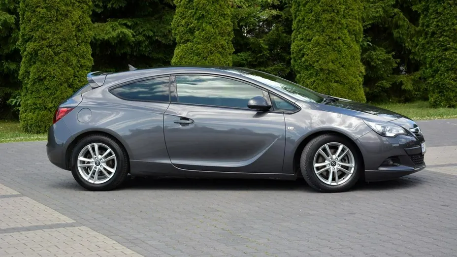 OPEL Astra -