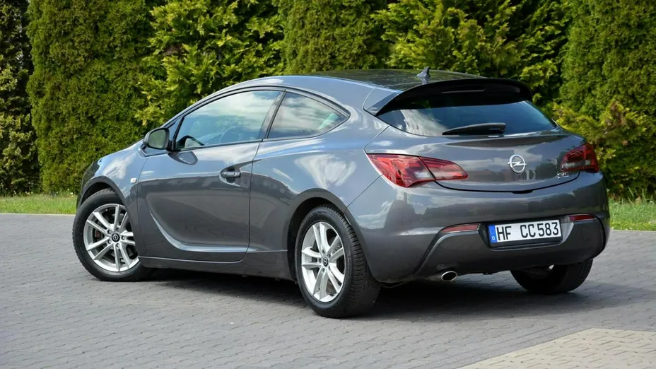 OPEL Astra -