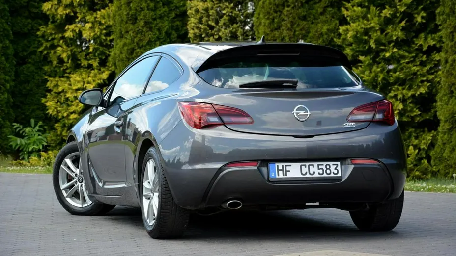 OPEL Astra -