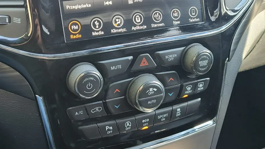 JEEP Grand Cherokee -