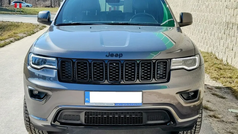 JEEP Grand Cherokee -