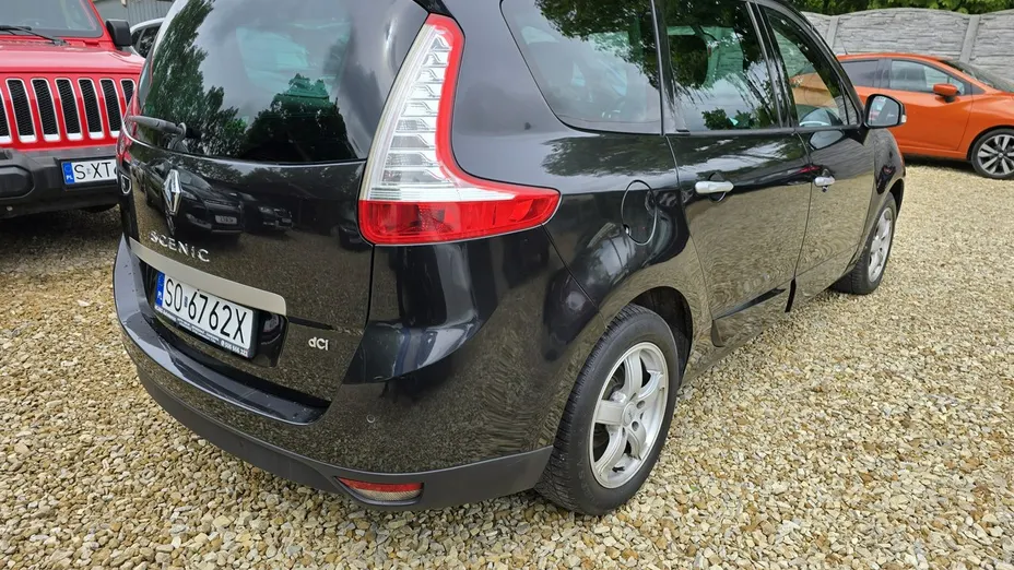 RENAULT Scenic -