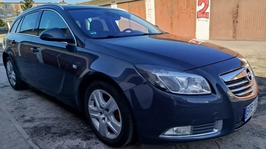 OPEL Insignia -