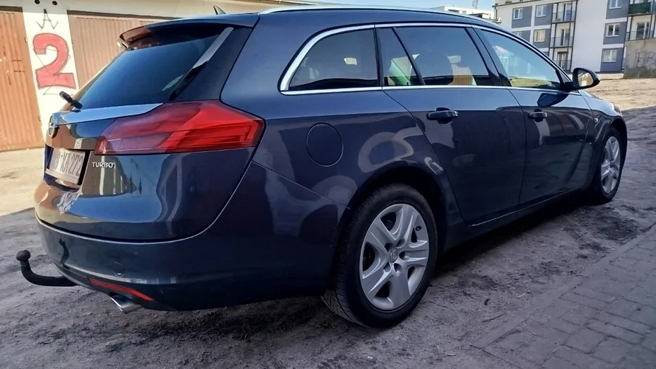 OPEL Insignia -