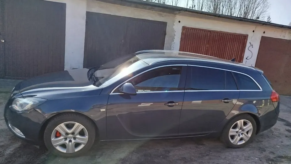 OPEL Insignia -