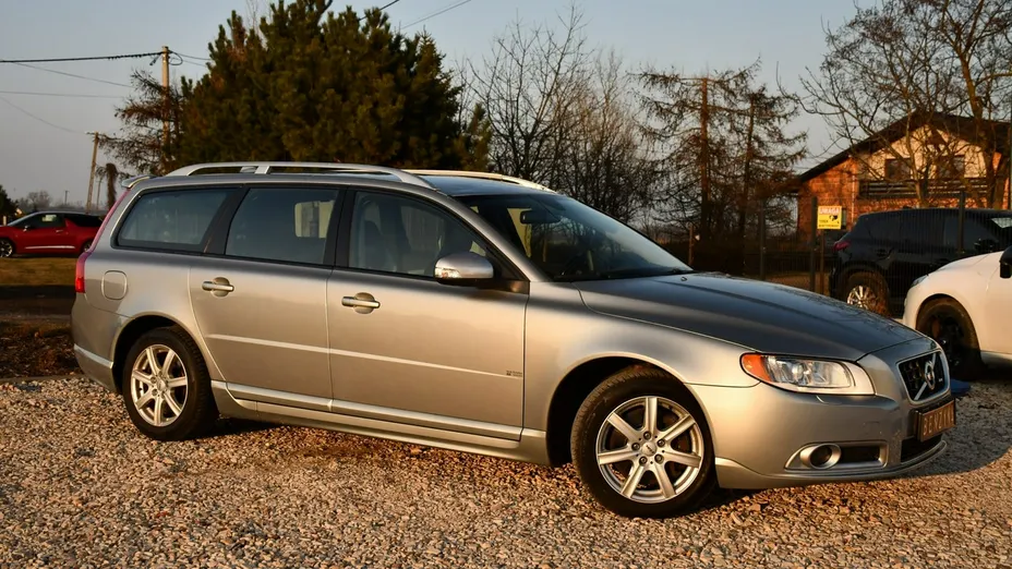 VOLVO V70 -