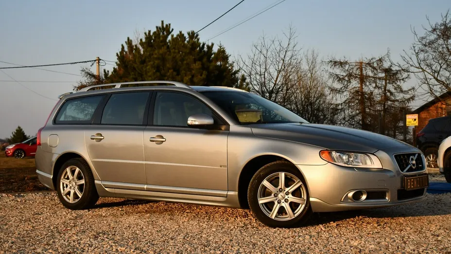 VOLVO V70 -