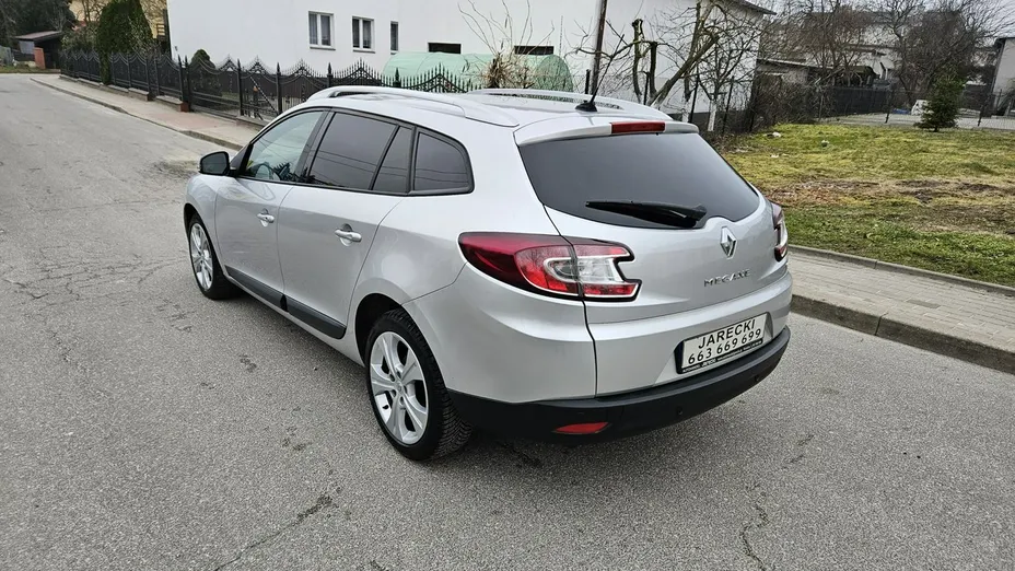 RENAULT Megane -
