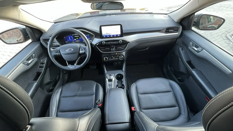 FORD Escape -