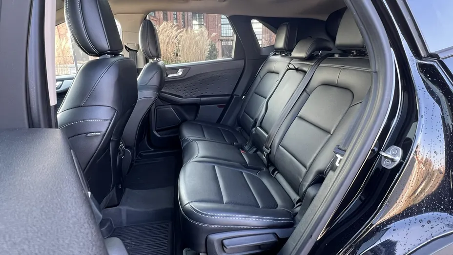 FORD Escape -