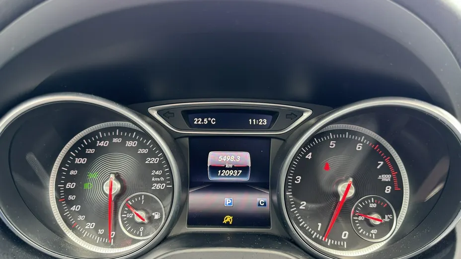 MERCEDES-BENZ CLA -