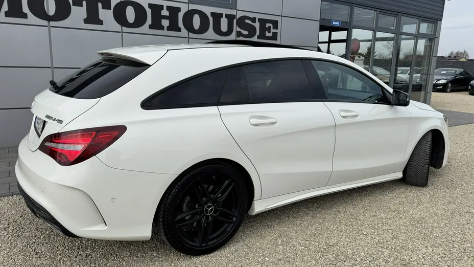 MERCEDES-BENZ CLA -