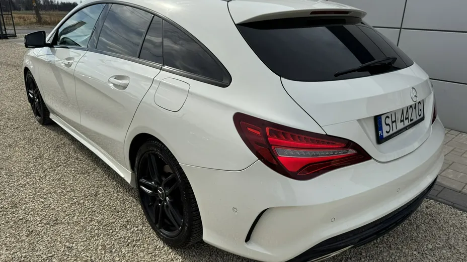 MERCEDES-BENZ CLA -