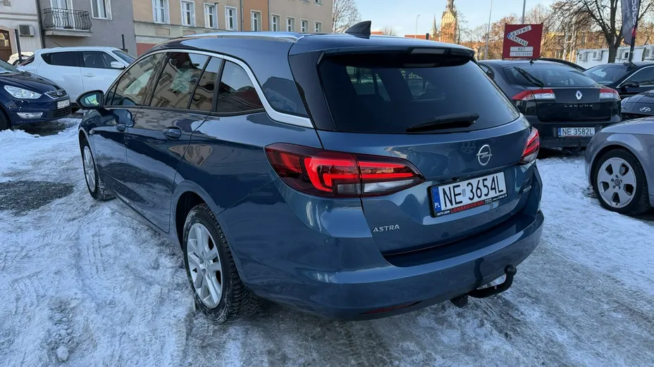 OPEL Astra -