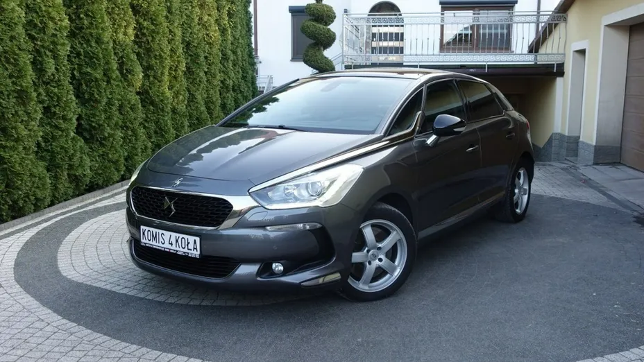 CITROEN DS5 -