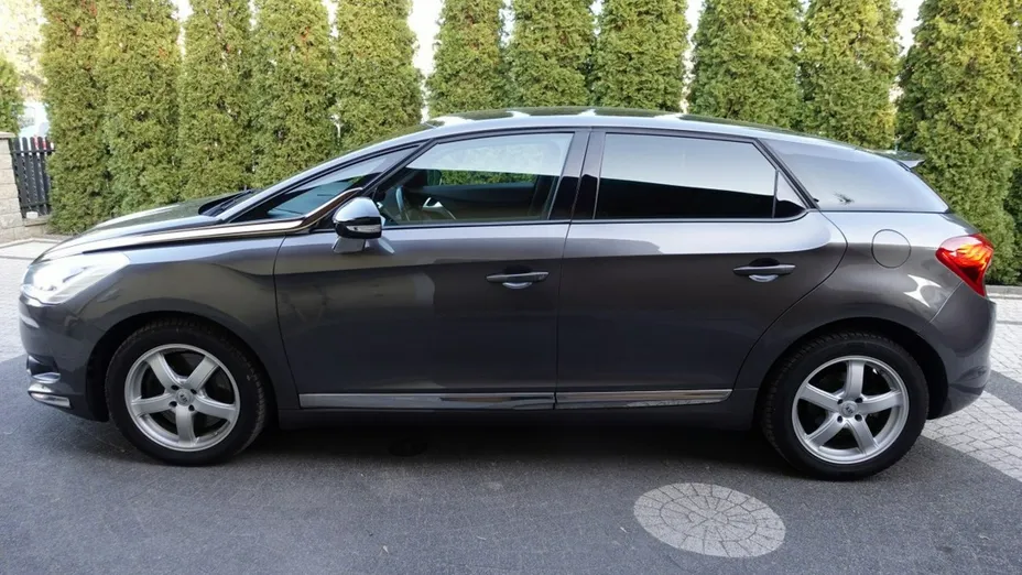 CITROEN DS5 -