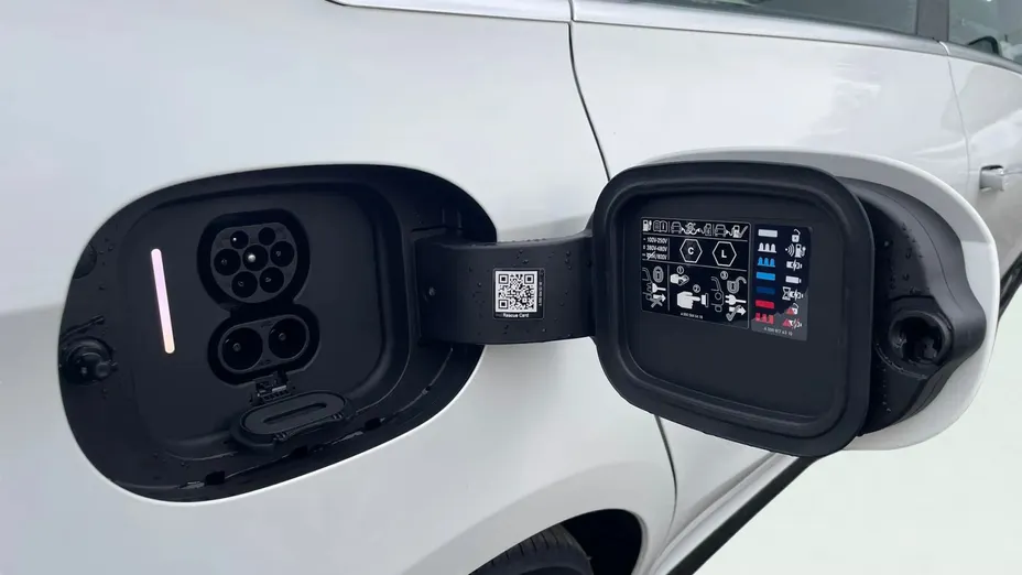 MERCEDES-BENZ CLA CLA 200 58kWh Nowy