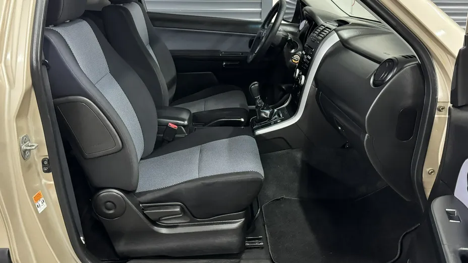 SUZUKI Grand Vitara -