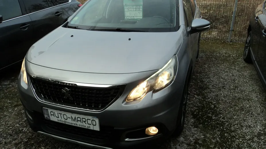 PEUGEOT 2008 -