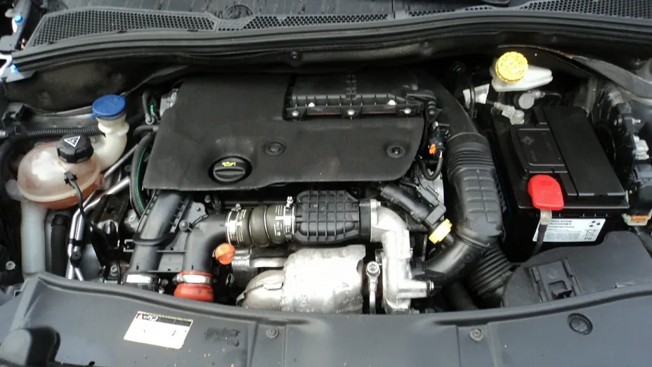 PEUGEOT 2008 -