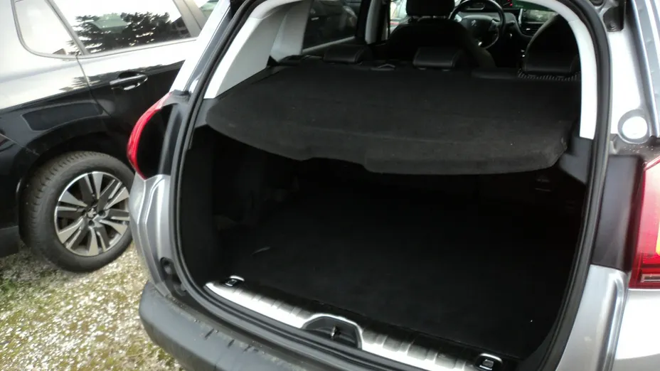 PEUGEOT 2008 -