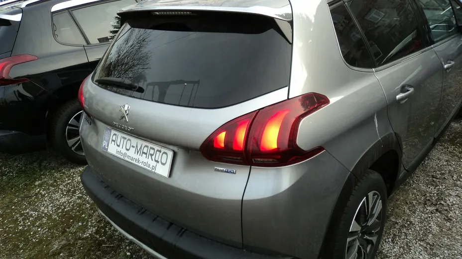 PEUGEOT 2008 -