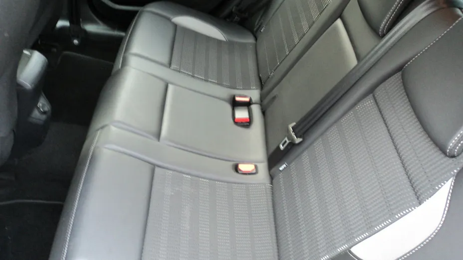 PEUGEOT 2008 -