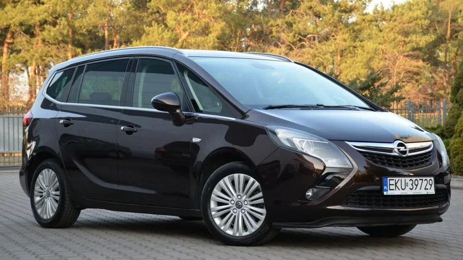 OPEL Zafira -