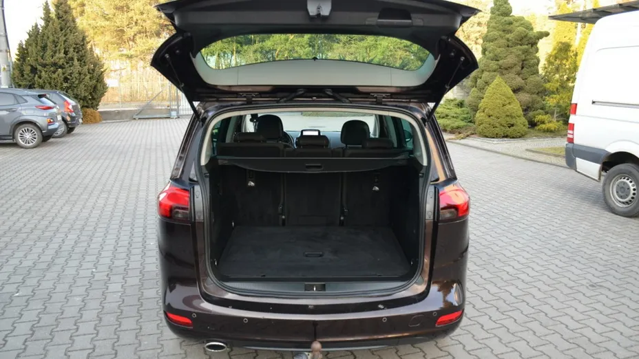 OPEL Zafira -