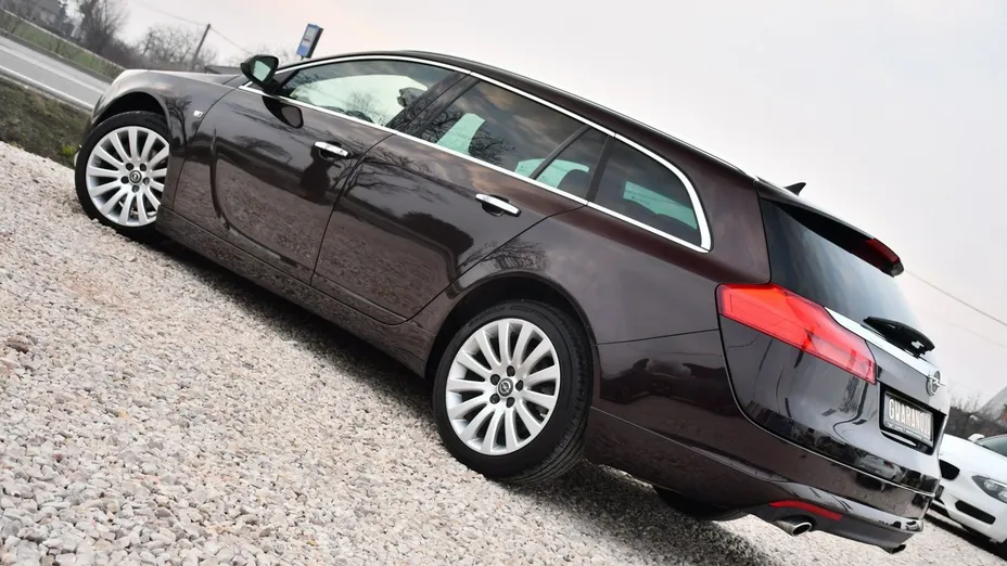OPEL Insignia -