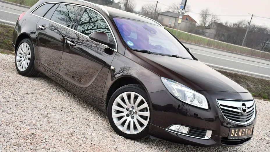 OPEL Insignia -