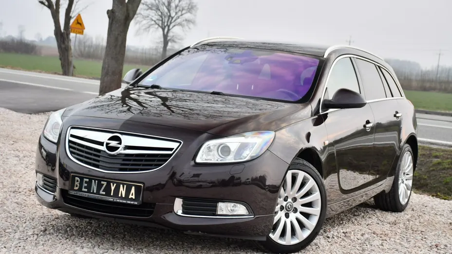OPEL Insignia -